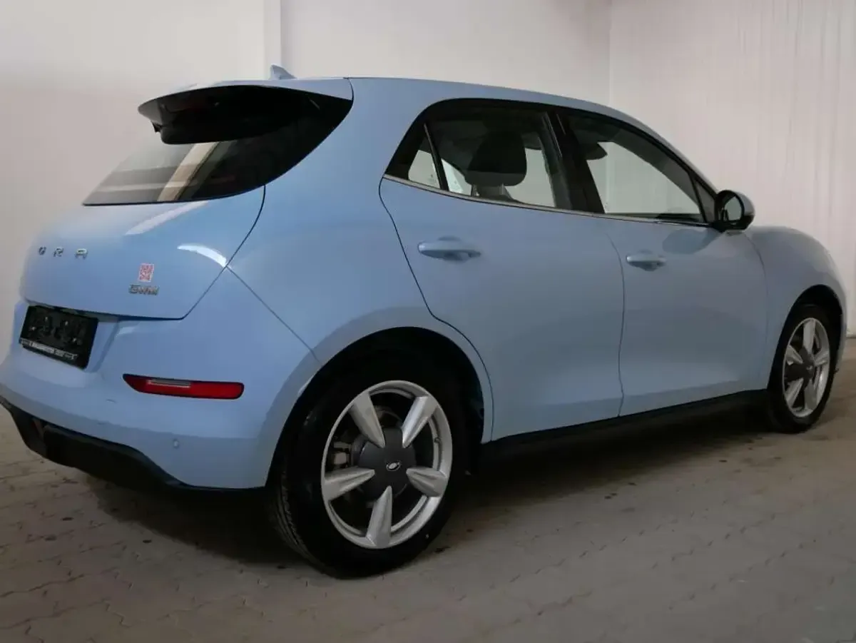 Używany Ora 03 125 kW (171 KM) 2024 Niebieski Hatchback