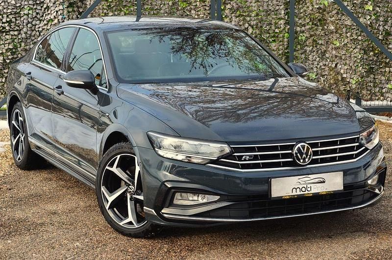 Gebraucht VW Passat R-line 200 PS (147 kW) 2020 Grau Limousine
