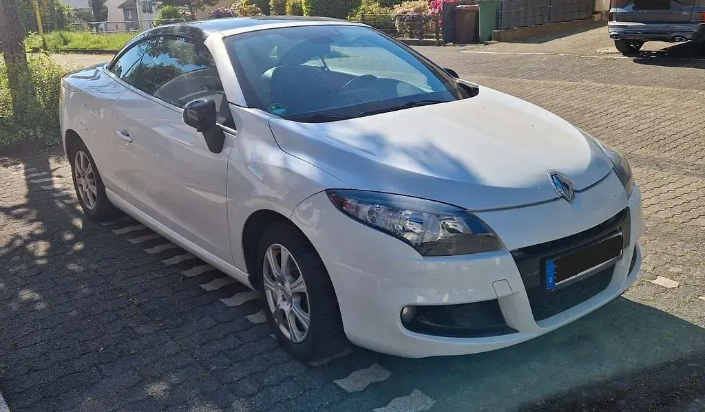 Gebraucht Renault Mégane Cabriolet 140 PS (102 kW) 2012 Weiß Cabrio