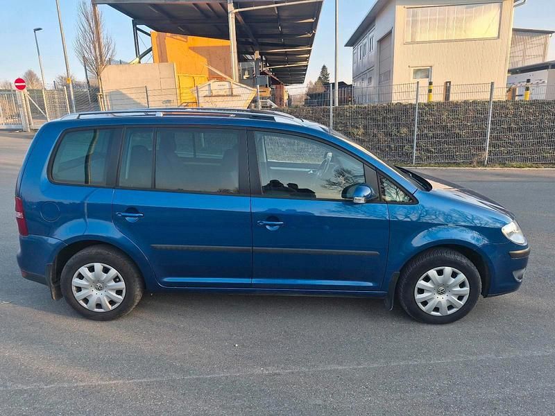 Gebraucht VW Touran 140 PS (102 kW) 2007 Blau Van / Kleinbus