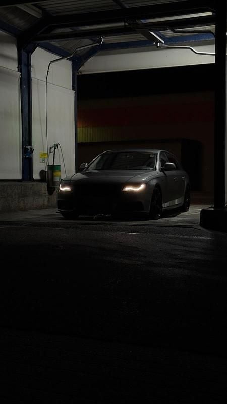 Gebraucht Audi A4 160 PS (117 kW) 2009 Grau Kombi