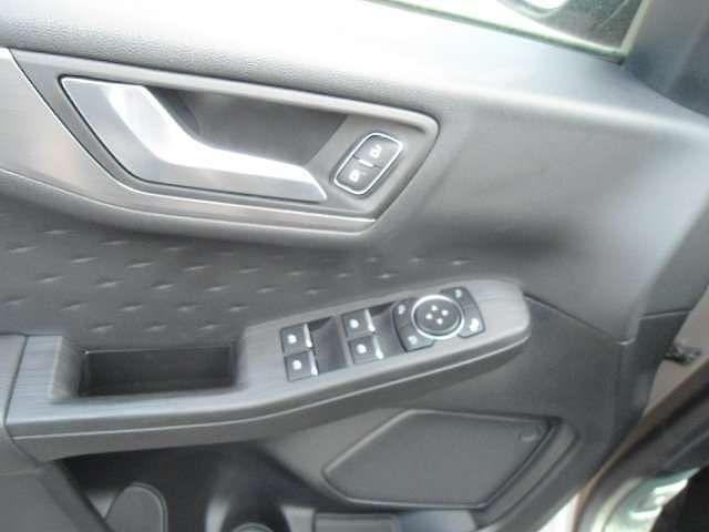 Gebraucht Ford Kuga Titanium 150 PS (110 kW) 2020 Pyrit silber SUV