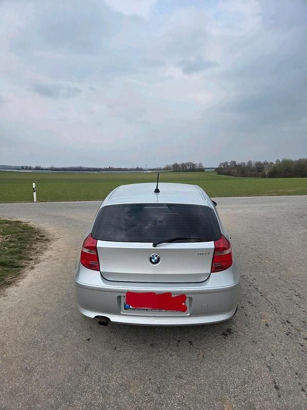 Gebraucht BMW 118 143 PS (105 kW) 2007 Silber Kleinwagen