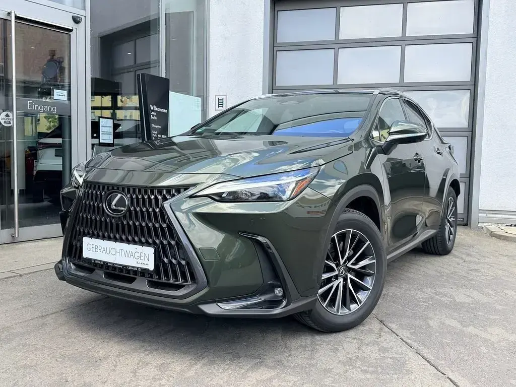 Gebraucht Lexus NX450h+ Business Edition 309 PS (227 kW) 2022 Grün SUV