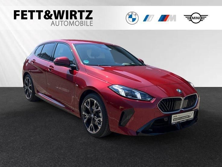 Rot Gebraucht 2024 BMW 120 M Sport Kleinwagen | 34.490 € (Guter Preis) - Bild 1/3