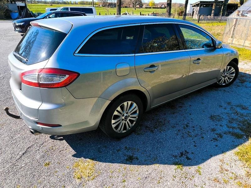 Second-hand Ford Mondeo 200 CP (147 kW) 2012 Argintiu Break