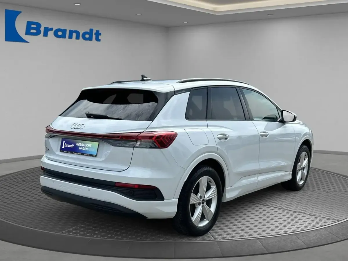 Używany Audi Q4 e-tron Basis 150 kW (204 KM) 2022 SUV
