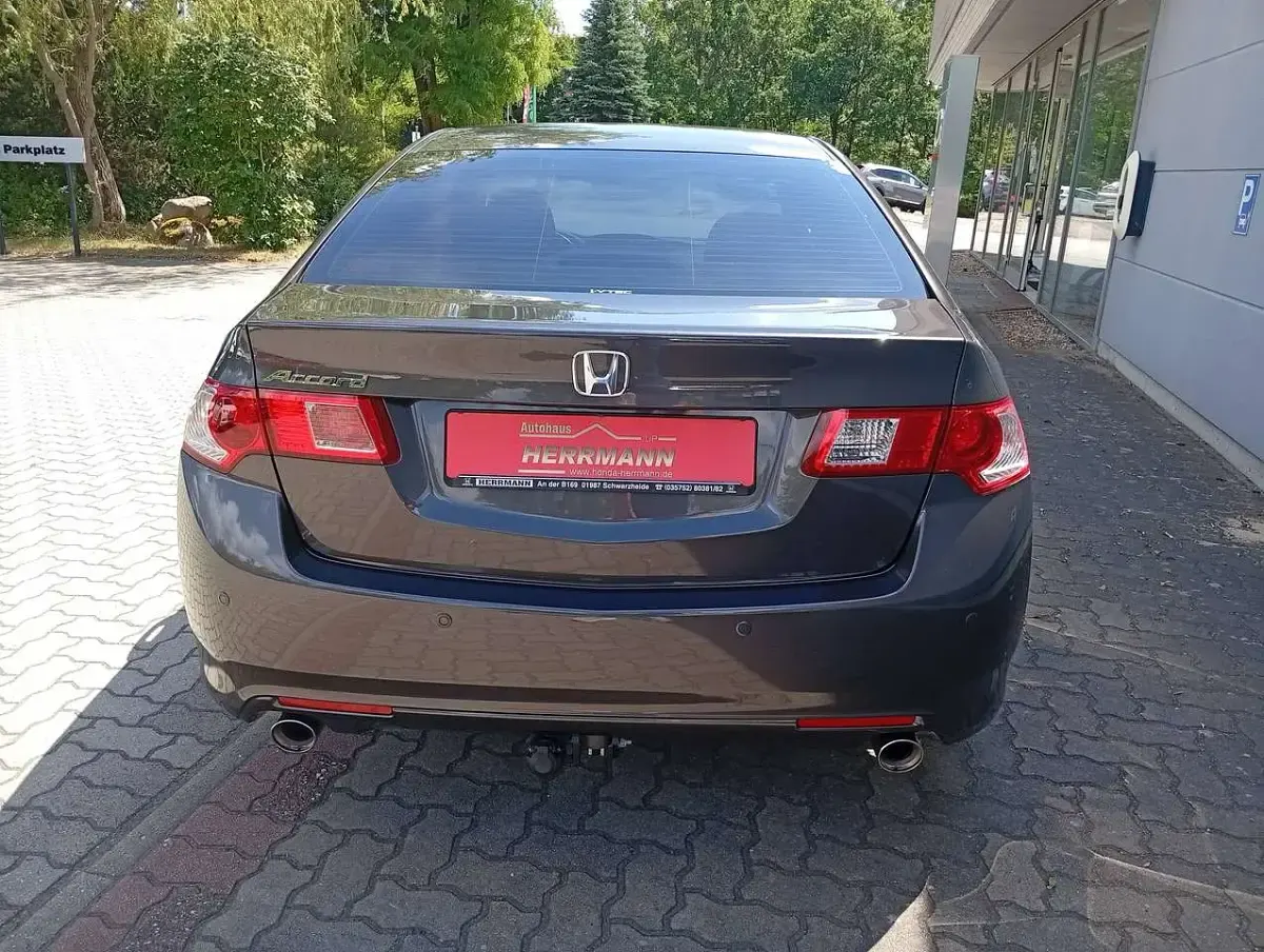 Gebraucht Honda Accord Executive 201 PS (147 kW) 2009 Volcano gray m. Limousine