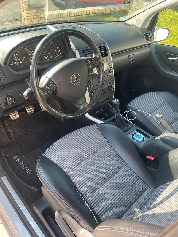 Gebraucht Mercedes A200 Avantgarde 136 PS (100 kW) 2006 Silber Limousine