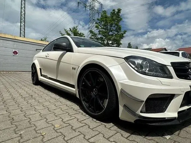 Gebraucht Mercedes C63 AMG AMG 718 PS (528 kW) 2012 Weiß Coupé