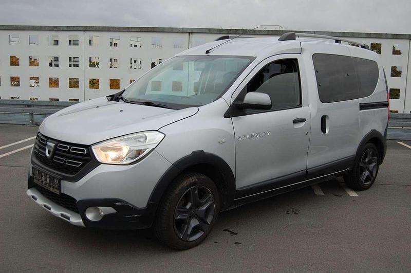 Gebraucht Dacia Dokker Stepway 116 PS (85 kW) 2017 Silber Van / Kleinbus