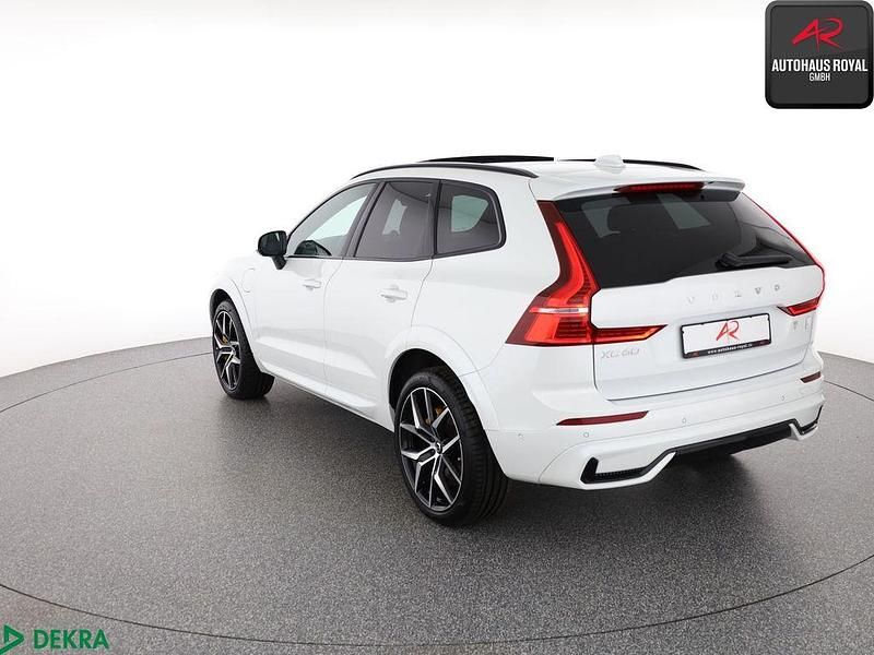 Gebraucht Volvo XC60 405 PS (297 kW) 2021 Crystal white SUV
