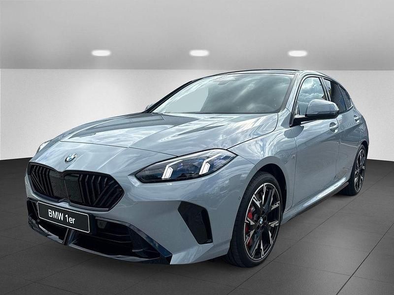 Grau Neu 2025 BMW 123 Shadowline Kleinwagen | 45.990 € (Guter Preis) - Bild 1/4