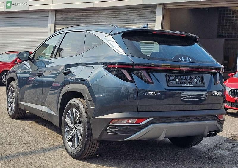 Gebraucht Hyundai Tucson 150 PS (110 kW) 2024 Blau SUV