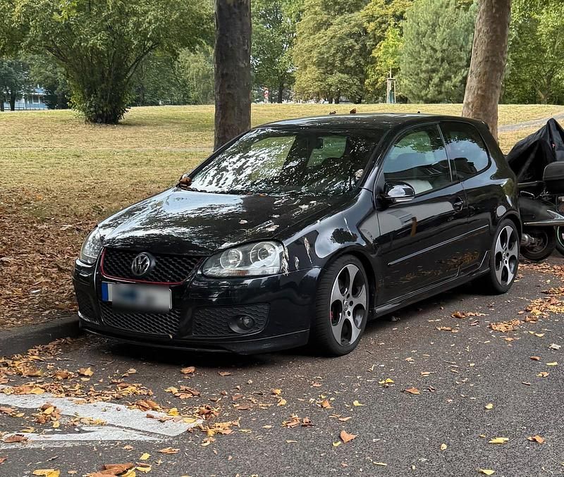 Schwarz Gebraucht 2007 VW Golf V Edition Limousine | 7.200 € (Etwas zu teuer) - Bild 1/4