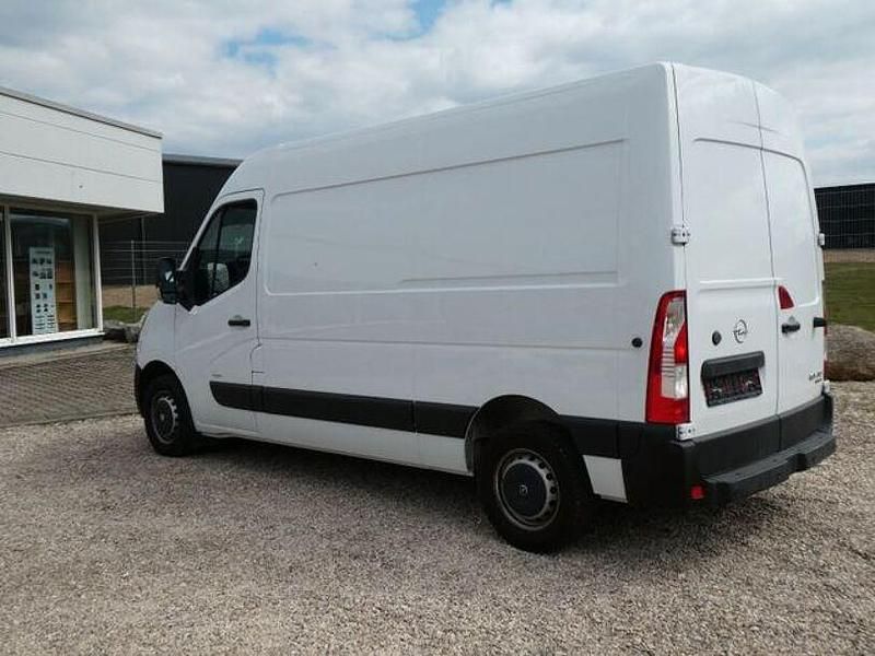 Gebraucht Opel Movano 136 PS (100 kW) 2020 Mineral/polar weiss (055p) Van