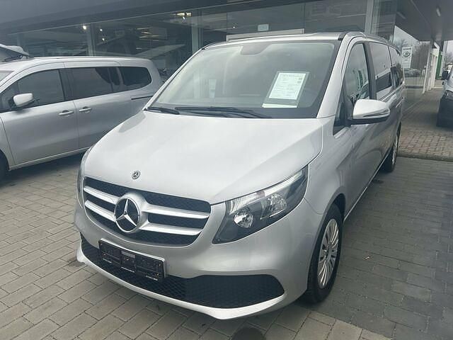 Gebraucht Mercedes V300 237 PS (174 kW) 2021 Silber Van / Kleinbus