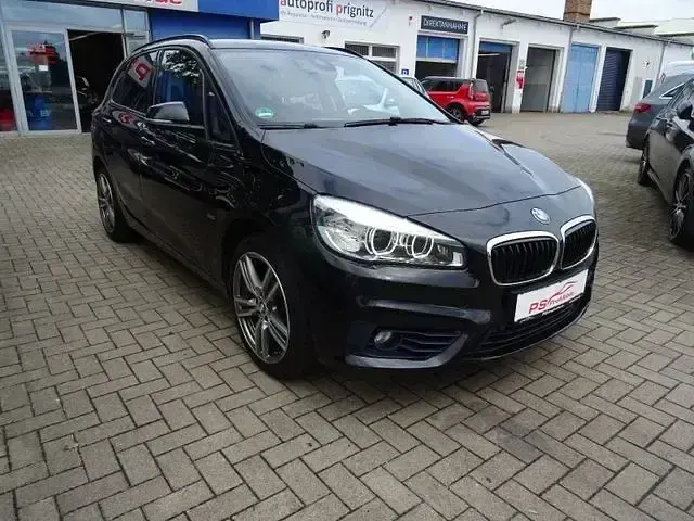Gebraucht BMW 218 Sport Line 150 PS (110 kW) 2017 Schwarz Limousine