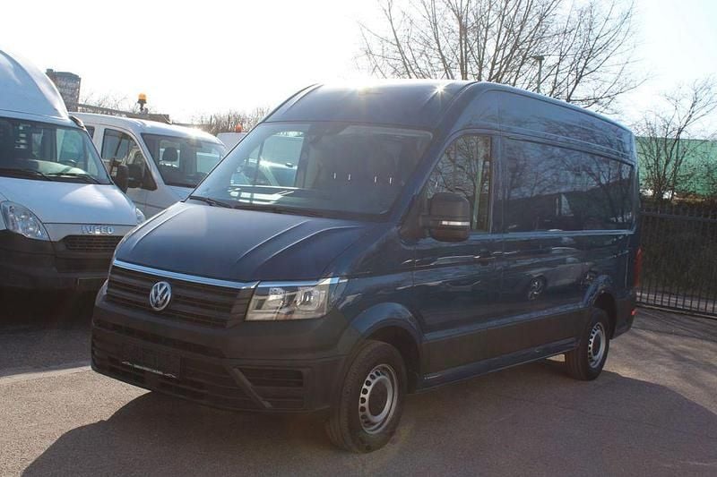 Gebraucht VW Crafter 140 PS (102 kW) 2022 Deep ocean blue Van