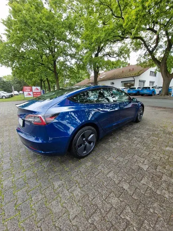 Occasion Tesla Model 3 RWD 208 kW (283 ch) 2023 Bleue Berline