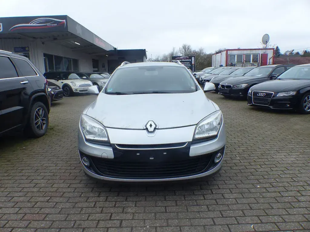 Gebraucht Renault Mégane Expression 110 PS (80 kW) 2013 Grau Limousine