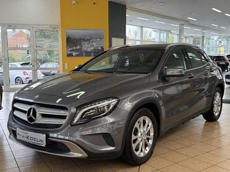 Gebraucht Mercedes GLA250 211 PS (155 kW) 2014 Grau SUV