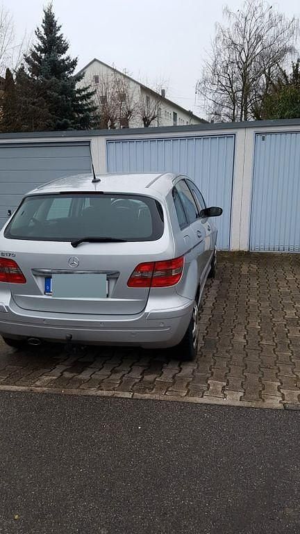 Gebraucht Mercedes B170 116 PS (85 kW) 2005 Silber Van / Kleinbus