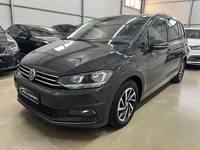 Gebraucht VW Touran Join 150 PS (110 kW) 2019 Uranograu Van / Kleinbus