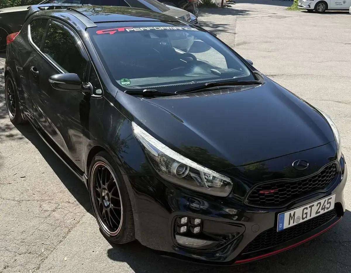 Gebraucht Kia ProCeed GT-Track 204 PS (150 kW) 2014 Schwarz Kleinwagen