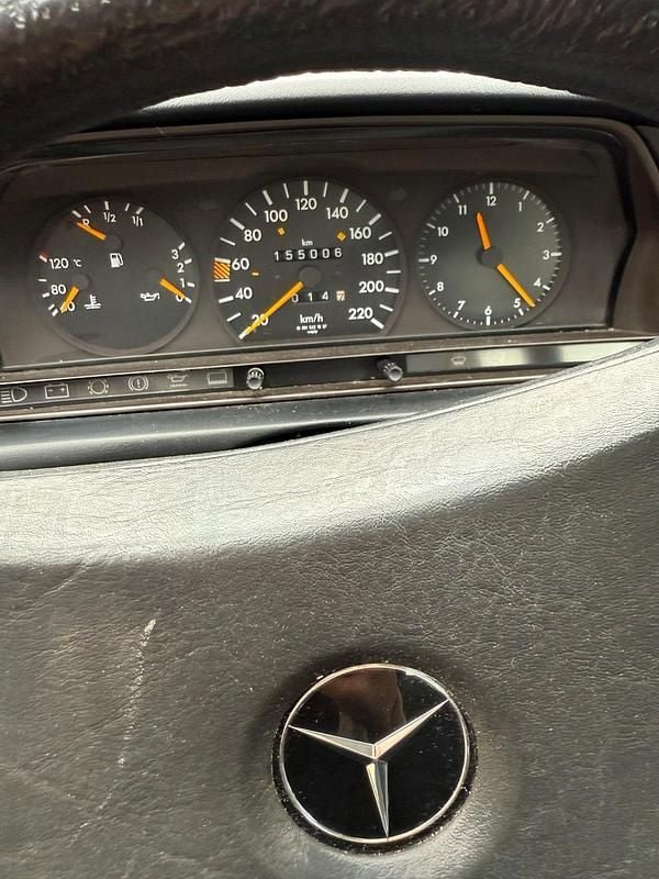 Gebraucht Mercedes 190 109 PS (80 kW) 1988 Grau Limousine