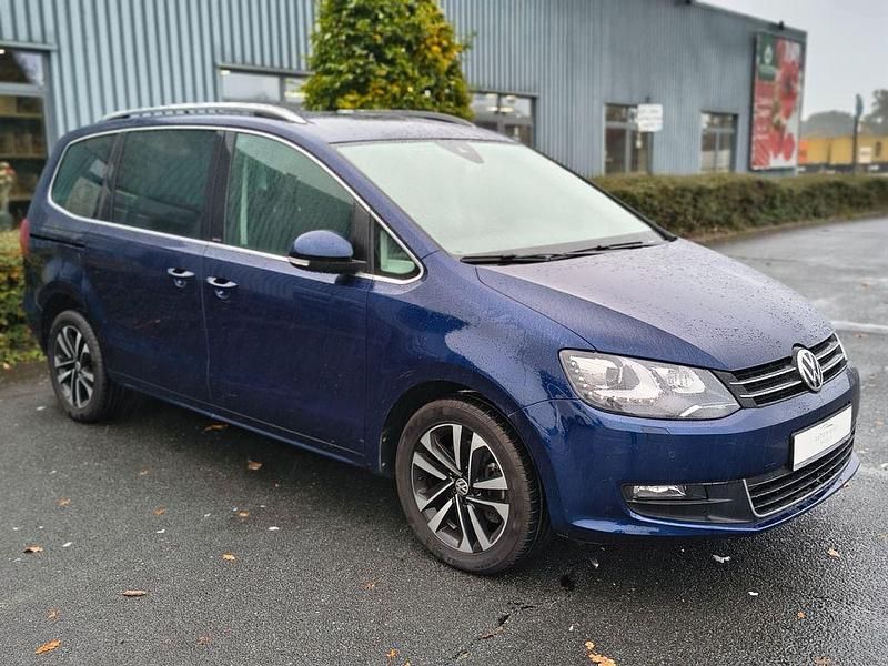 Gebraucht VW Sharan United 150 PS (110 kW) 2021 Blau Van / Kleinbus