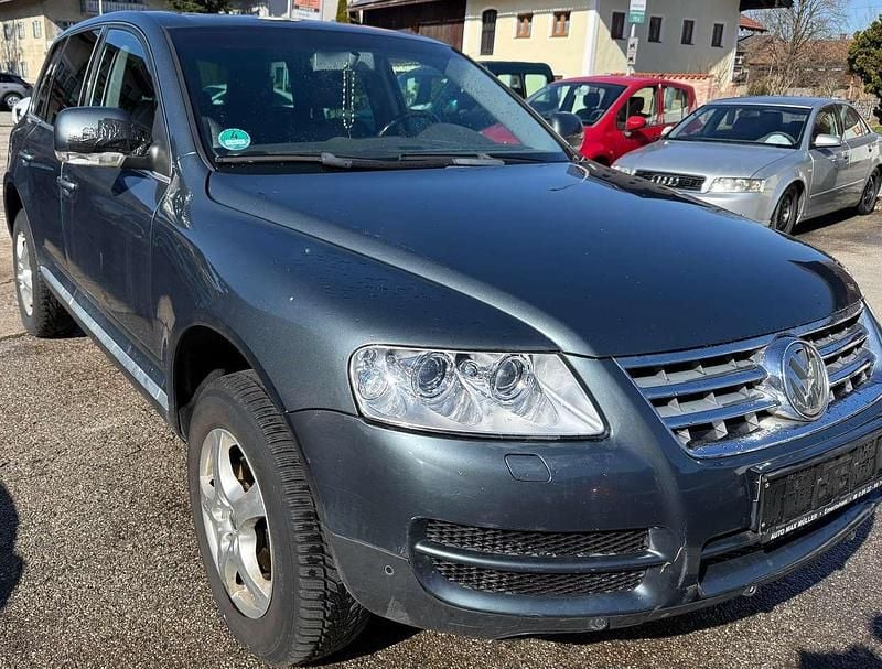 Gebraucht VW Touareg R 174 PS (127 kW) 2004 Offroadgrey metallic SUV