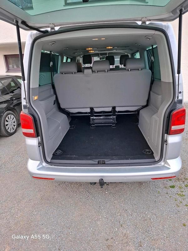 Gebraucht VW T5 140 PS (102 kW) 2014 Silber Van