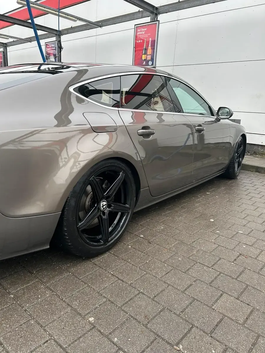 Gebraucht Audi A7 Sportback Comfort 192 PS (141 kW) 2011 Andere farben Kleinwagen