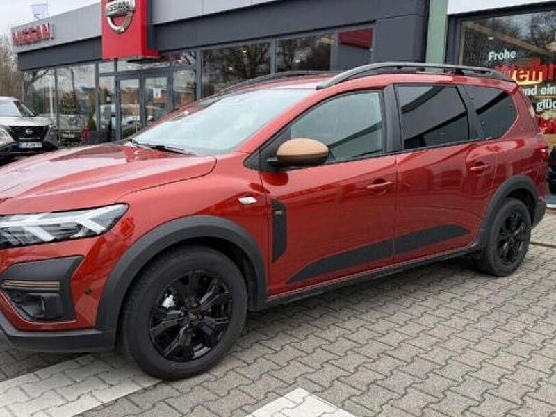 Gebraucht Dacia Jogger Extreme 110 PS (80 kW) 2025 Terrakottabraun Van / Kleinbus