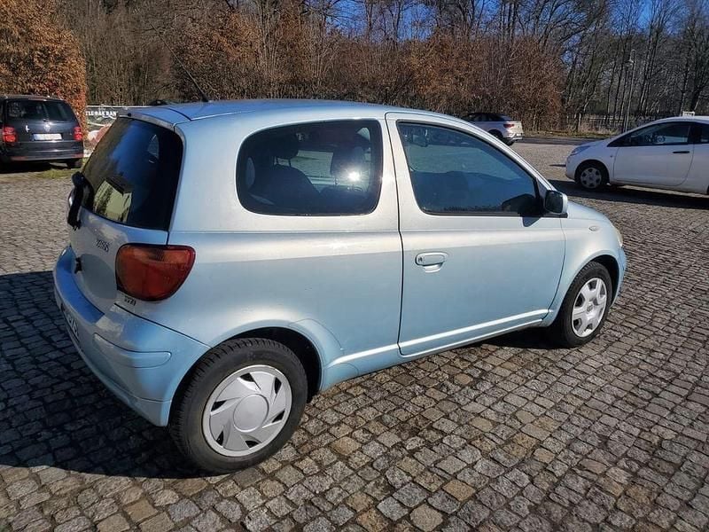 Gebraucht Toyota Yaris 87 PS (63 kW) 2005 Blau Limousine