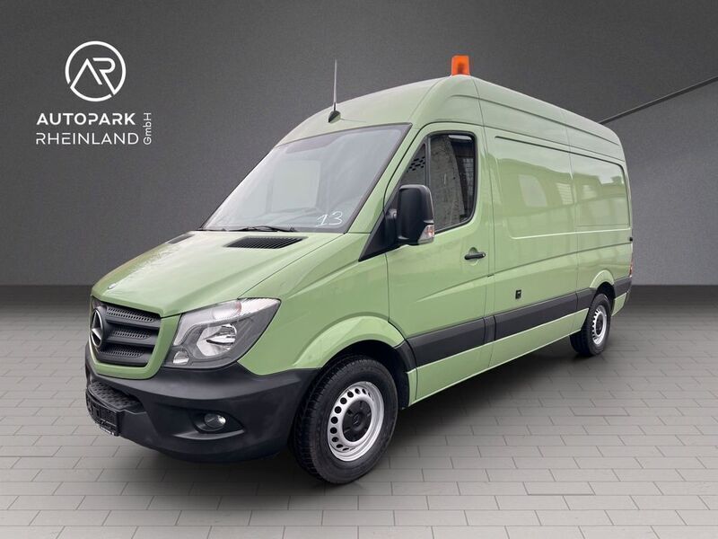 Gebraucht Mercedes Sprinter 163 PS (119 kW) 2015 Resedagrün Van