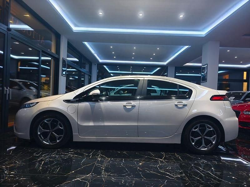 Weiß Gebraucht 2012 Opel Ampera Edition Kleinwagen | 7.850 € (Fairer Preis) - Bild 1/4