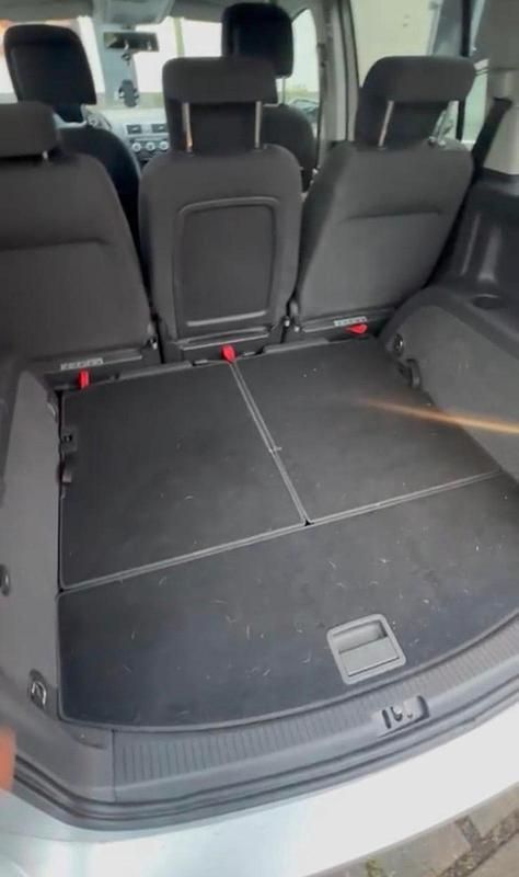 Gebraucht VW Touran 140 PS (102 kW) 2014 Grau Van / Kleinbus