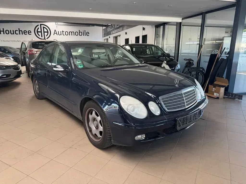 Second-hand Mercedes E200 163 CP (119 kW) 2004 Albastru Berlinǎ