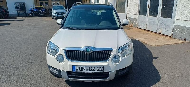 Weiß Gebraucht 2013 Skoda Yeti Ambition SUV | 6.500 € (Superpreis) - Bild 1/4
