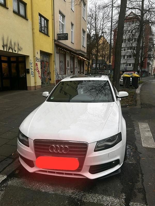 Weiß Gebraucht 2011 Audi A4 Limousine | 5.500 € (Superpreis) - Bild 1/4