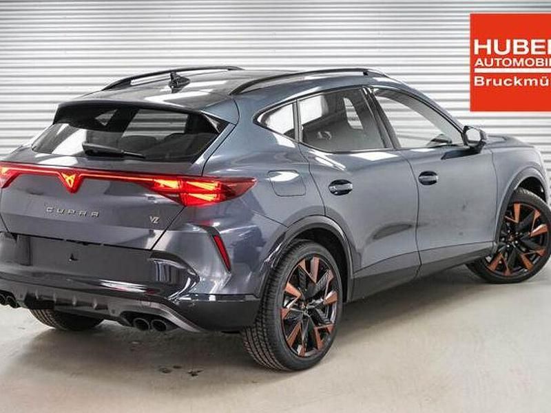 Neu Cupra Formentor 2025 Grau SUV
