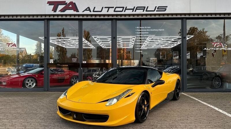 Gelb Gebraucht 2012 Ferrari 458 Coupé | 179.990 € - Bild 1/4