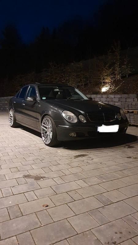 Gebraucht Mercedes E500 306 PS (225 kW) 2002 Grau Limousine