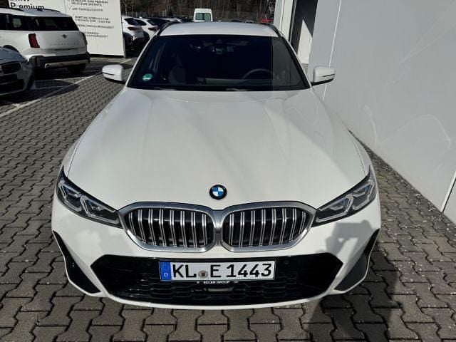 Second-hand BMW 320 Performance 190 CP (139 kW) 2026 Alb Break
