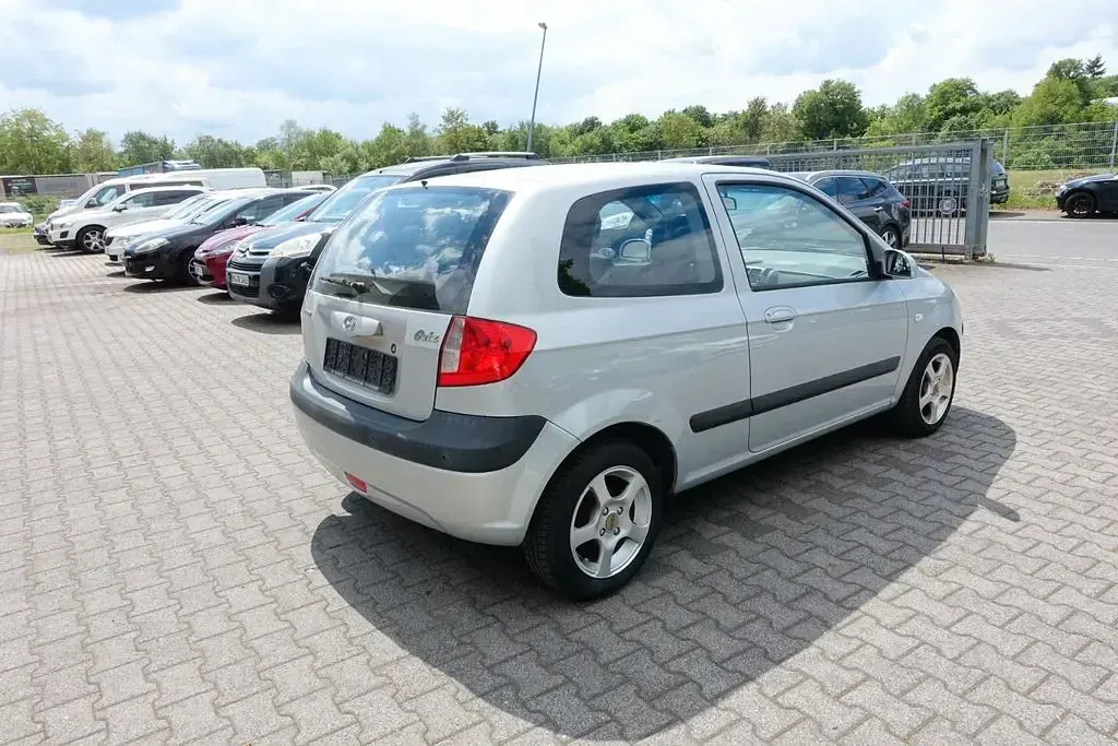 Gebraucht Hyundai Getz GLS 97 PS (71 kW) 2007 Silber Kleinwagen