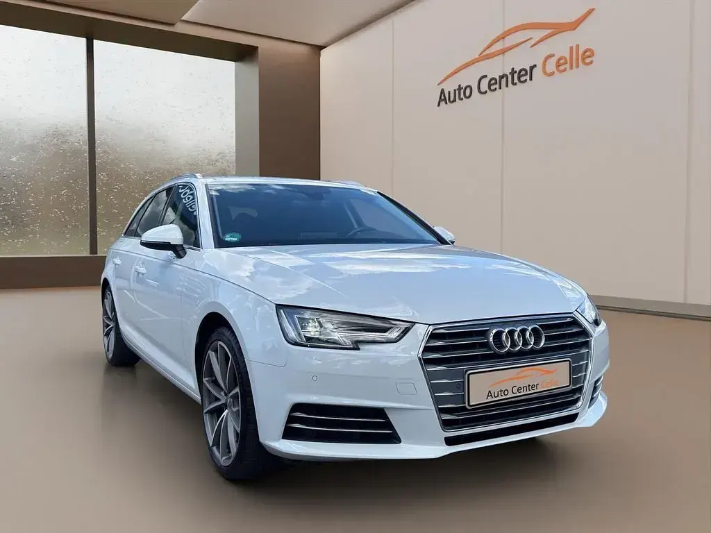 Gebraucht Audi A4 Sport 150 PS (110 kW) 2016 Weiß Kombi