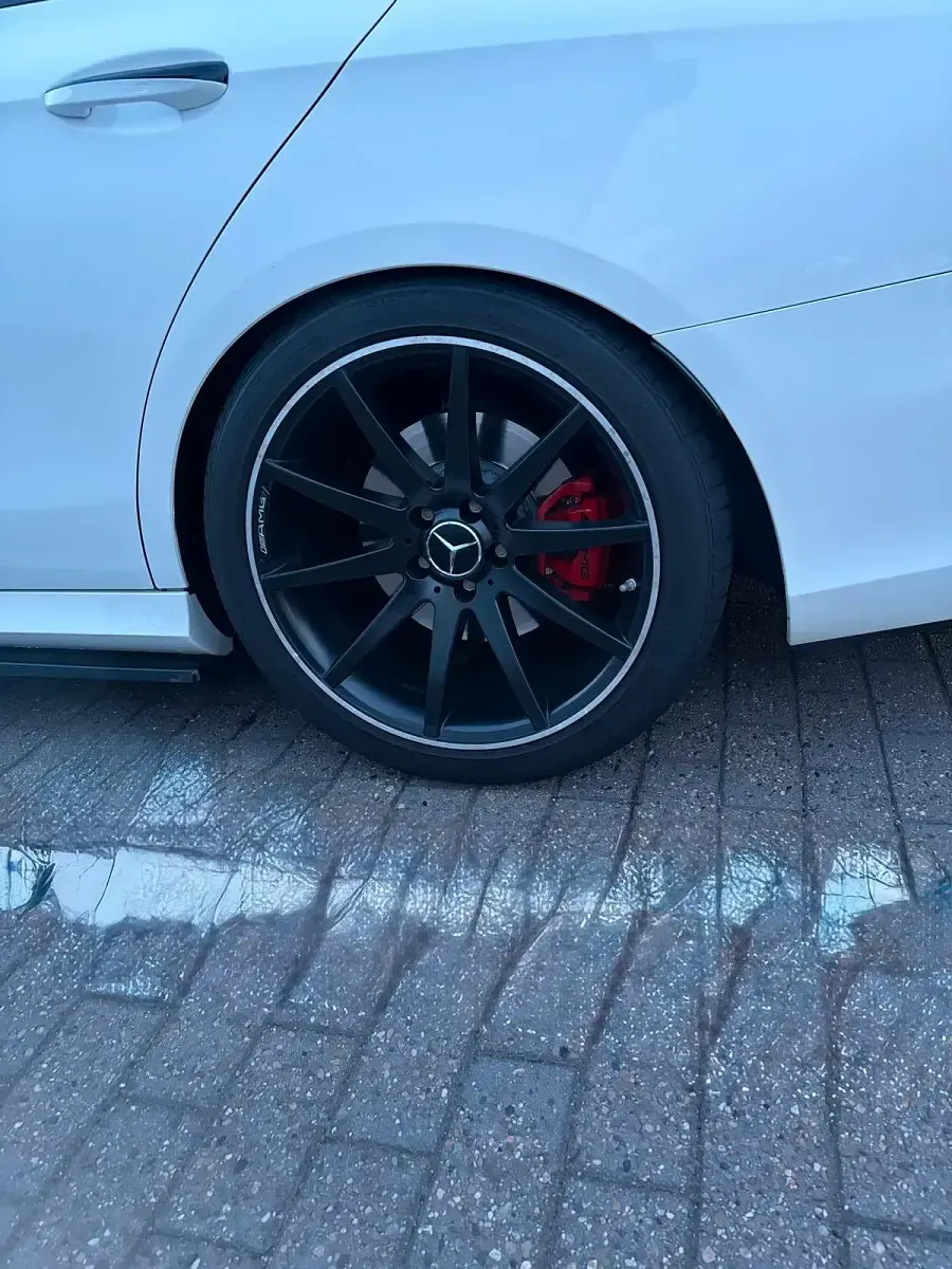 Gebraucht Mercedes E350 300 PS (220 kW) 2018 Weiß Limousine