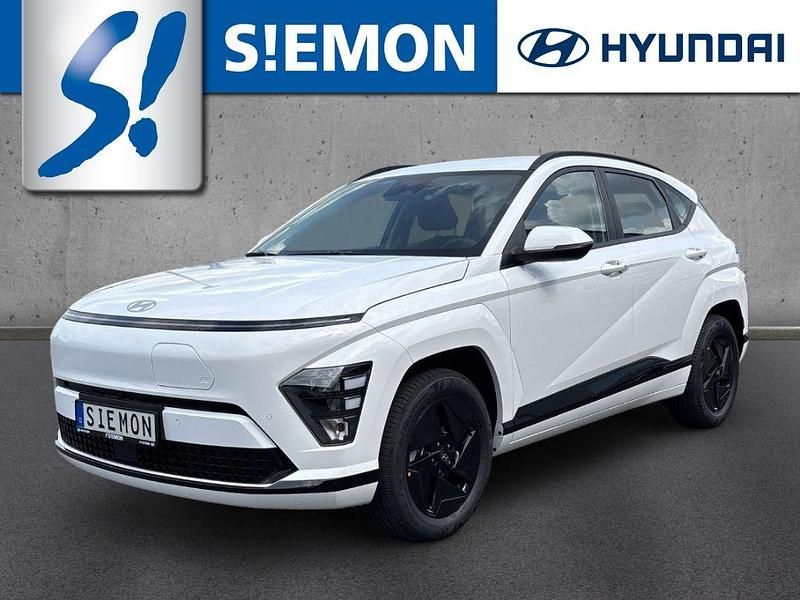 Weiss Neu 2025 Hyundai Kona Select SUV | 31.730 € (Superpreis) - Bild 1/4